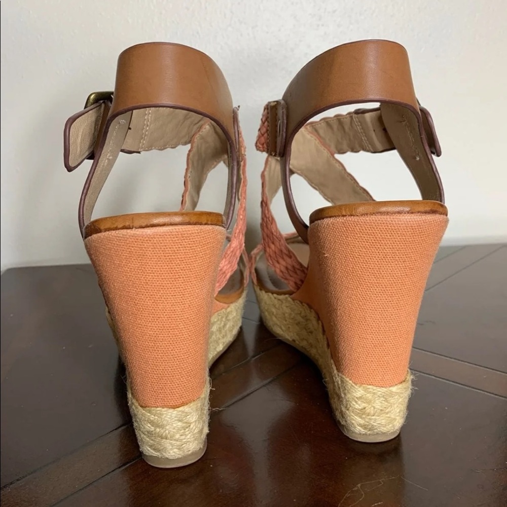 (SOLD) Aldo Wedges - Picture 3 of 6